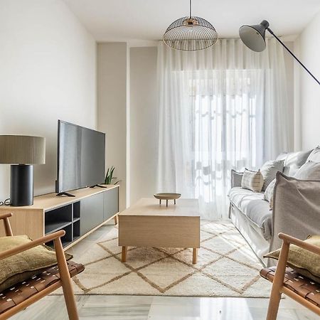 Amplisimo Apartamento De Diseno Nuevo En El Corazon De Triana, Parking Included Seville Exterior photo